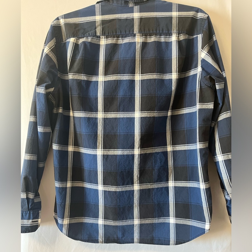 American Eagle Prep Fit Blue, Black and White Plaid Long Sleeve Shirt Size XL - Picture 2 of 6